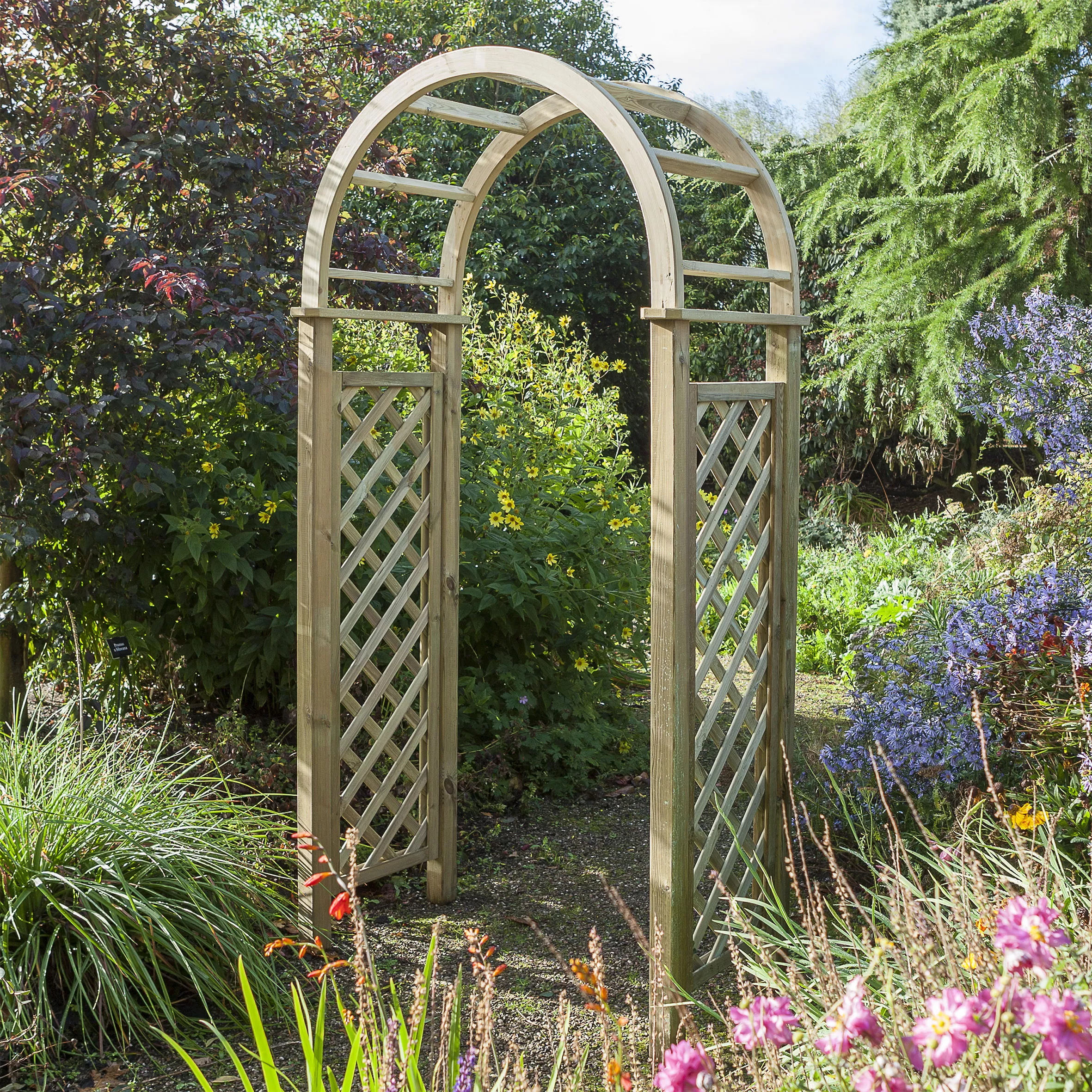 Garden World Shop -Garden World Shop blooma chiltern round top softwood arch5397007055627 01bq